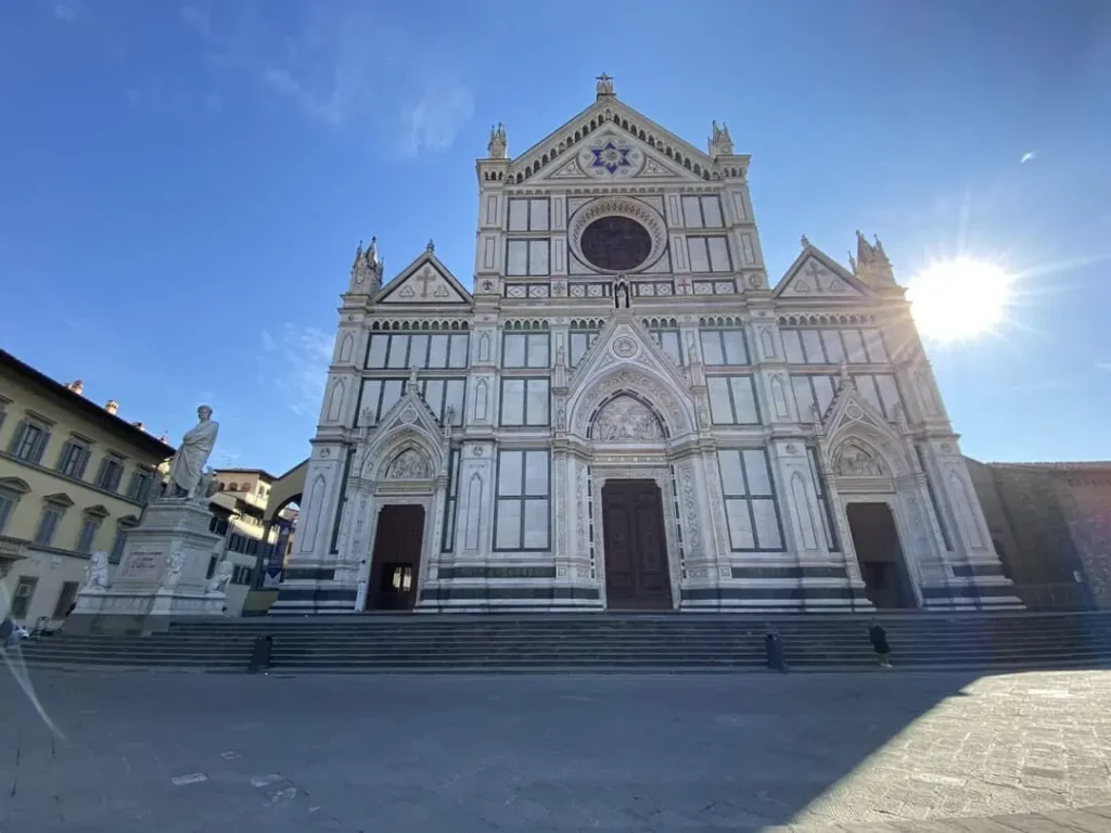 Guided tour of the Basilica of Santa Croce in Florence 24 Basilica di Santa Croce