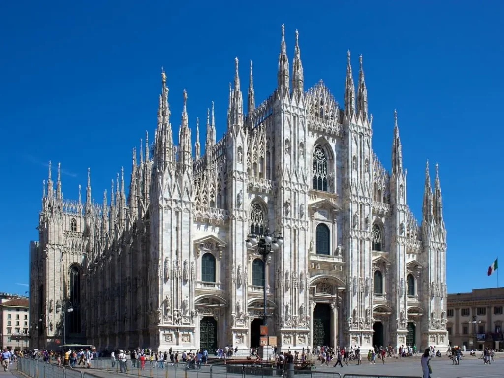 Guided tour of Milan Cathedral and Terraces 20 castello sforzesco milano