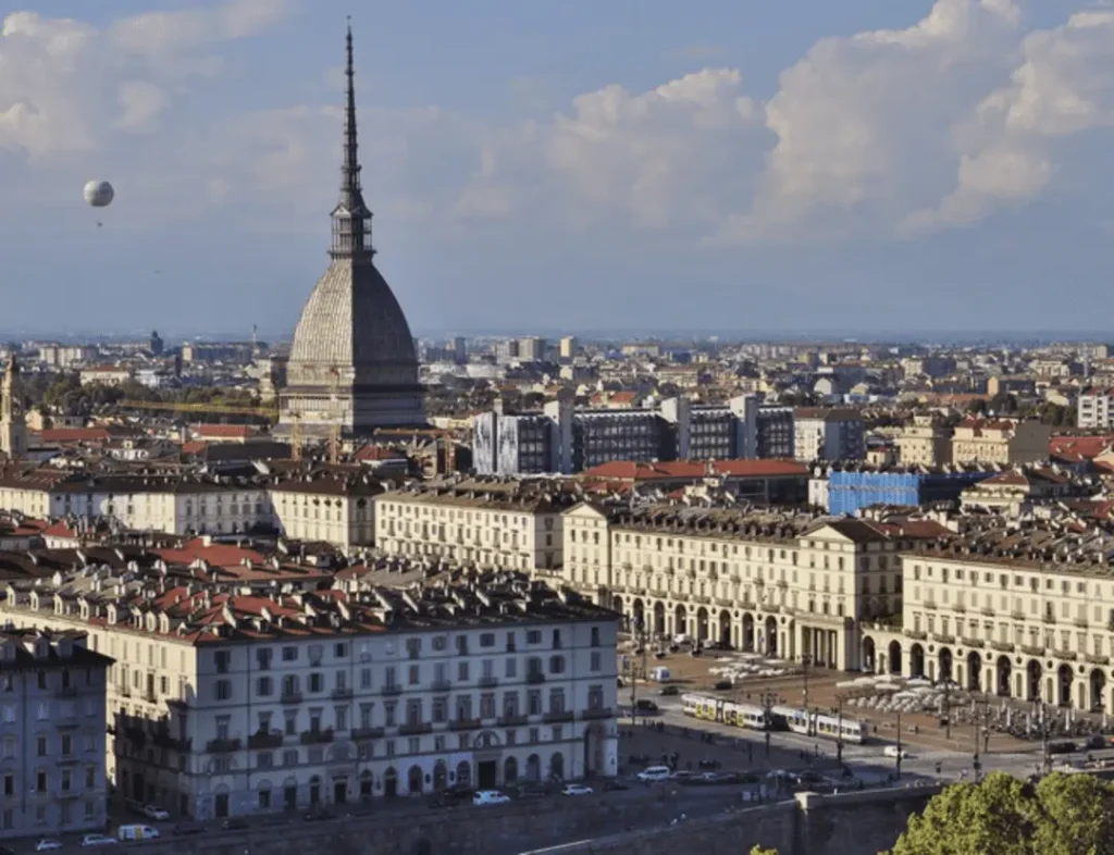 Guided walking tour of the historic center of Turin 7 Torino walking tour morning
