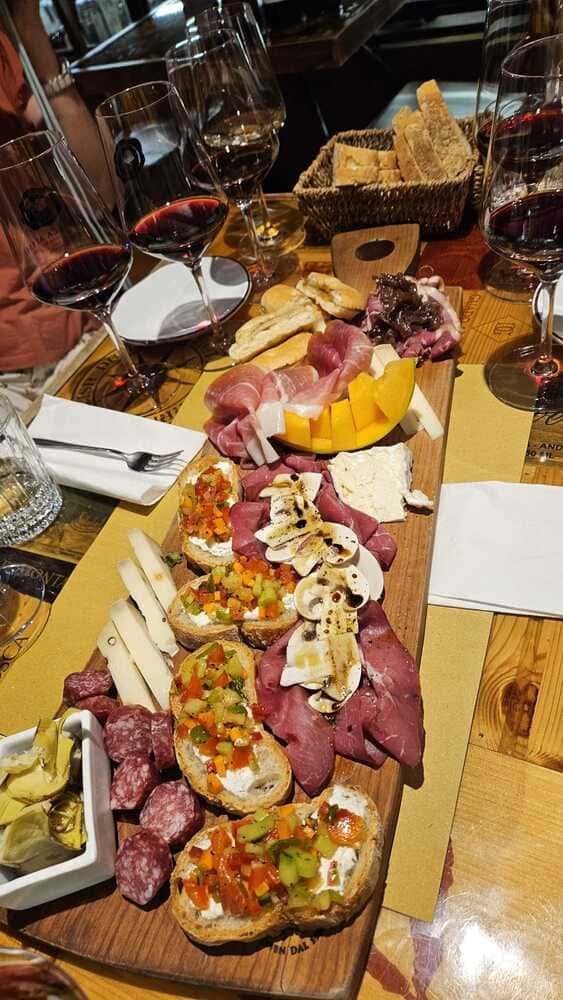 Unusual Florence: what to see in Florence beyond the ordinary 5 Firenze Wine Tasting